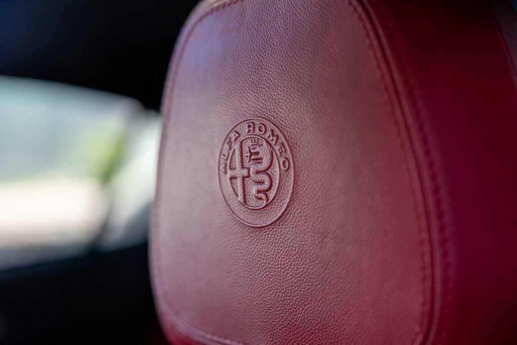 Used 2022 Alfa Romeo Giulia Veloce RWD image 40