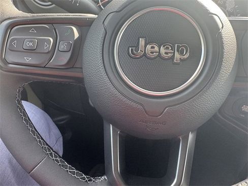 New 2025 Jeep Gladiator Mojave image 35