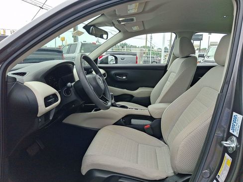 Used 2023 Honda HR-V LX image 10