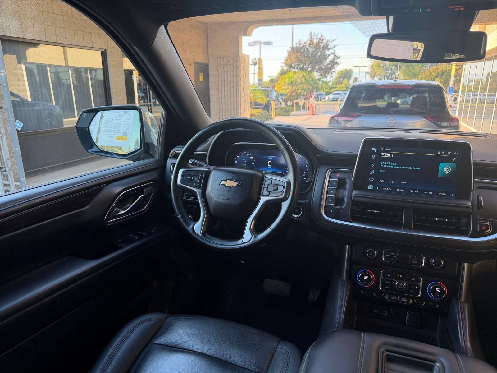 Used 2024 Chevrolet Tahoe LT w/ Luxury Package RWD image 36