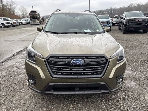 Used 2023 Subaru Forester Premium AWD/4WD image 8