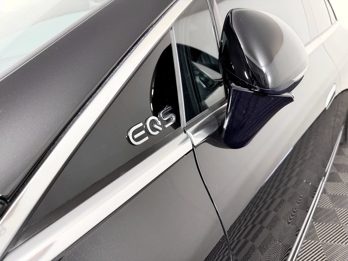 Used 2022 Mercedes-Benz EQS 580 4MATIC Sedan image 22