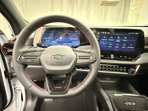 New 2026 Chevrolet Equinox RS w/ Convenience Package III image 28