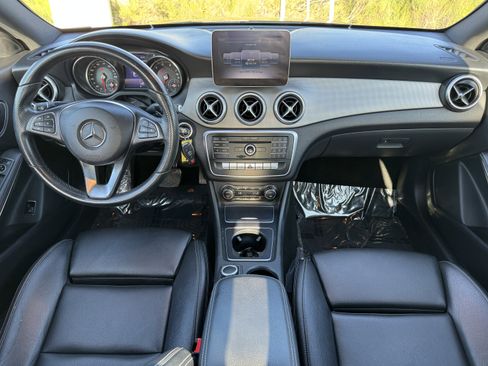 Used 2019 Mercedes-Benz CLA 250 image 28