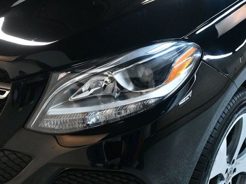 Used 2019 Mercedes-Benz GLE 400 4MATIC image 11