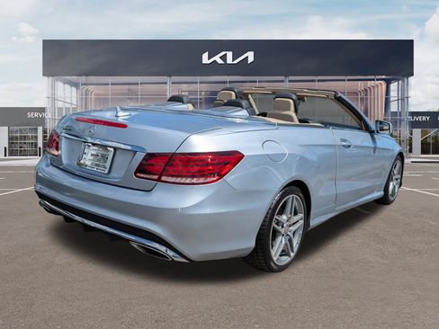 Used 2017 Mercedes-Benz E 400 Cabriolet image 4