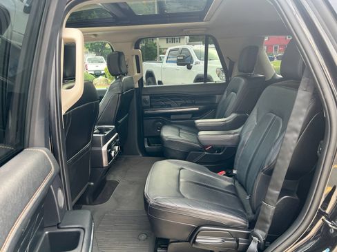 Certified 2019 Ford Expedition Platinum AWD/4WD image 18