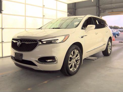Used 2021 Buick Enclave Avenir w/ Avenir Technology Package AWD/4WD image 2