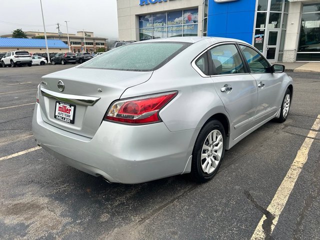Used 2015 Nissan Altima 2.5 S w/ Power Driver Seat Package FWD image 3