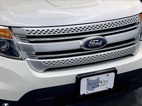 Used 2014 Ford Explorer XLT w/ Equipment Group 202A image 30