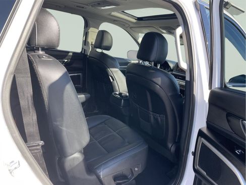Used 2021 Kia Telluride EX w/ EX Premium Package AWD/4WD image 19