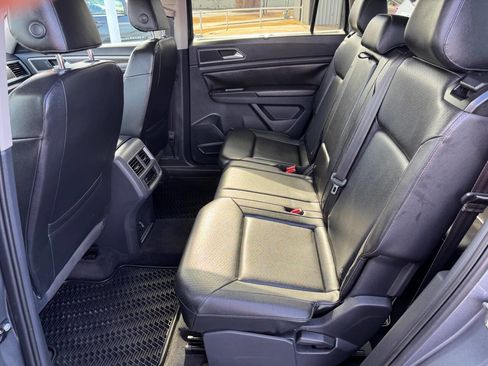 Used 2018 Volkswagen Atlas SE image 18