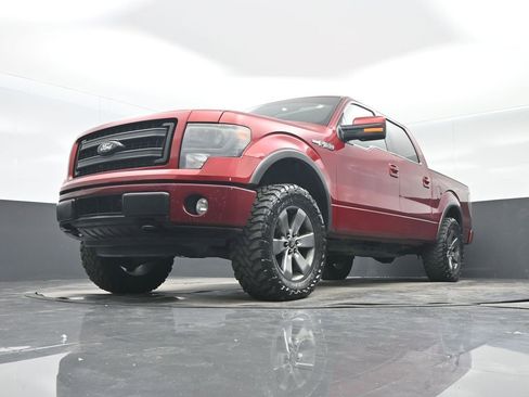 Used 2014 Ford F150 FX4 w/ Equipment Group 402A Luxury AWD/4WD image 25