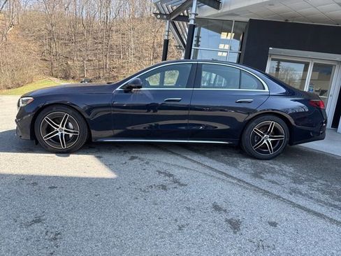 New 2026 Mercedes-Benz E 350 4MATIC Sedan image 2