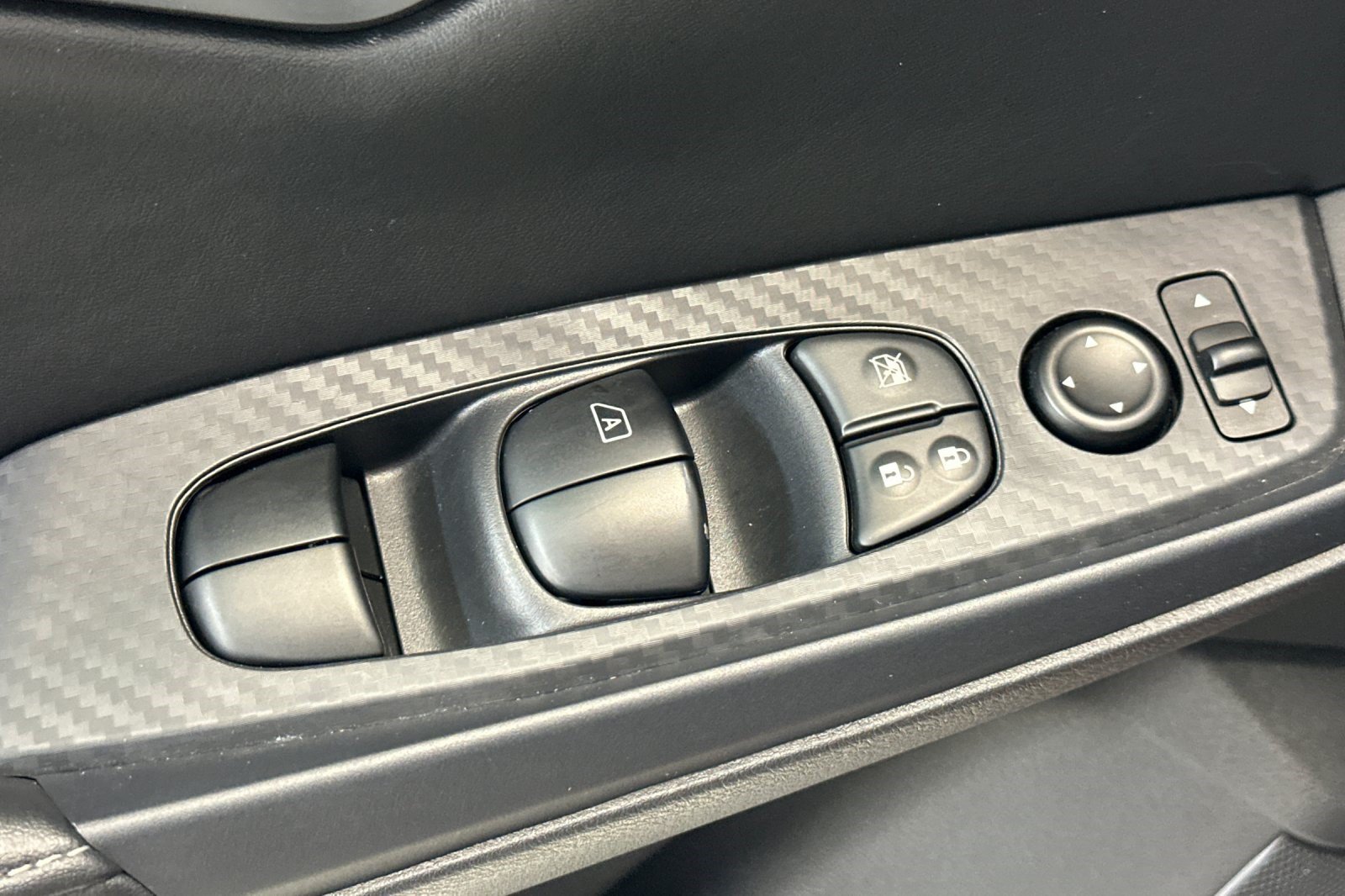Used 2023 Nissan Sentra SV w/ All-Weather Package FWD image 14