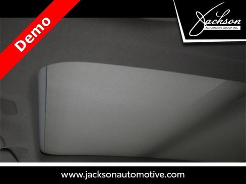 New 2025 Volvo XC40 B5 Ultra image 20