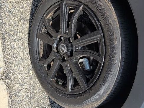 Used 2023 Nissan Kicks SR w/ SR Premium Package image 9