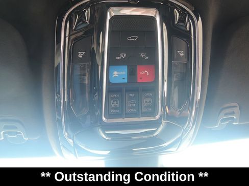 Used 2023 Jeep Grand Wagoneer Series III AWD/4WD image 26