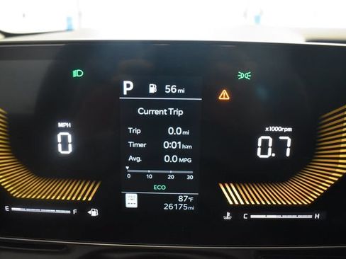 Used 2026 Kia Carnival FWD image 25
