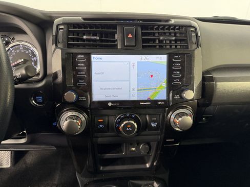 Used 2024 Toyota 4Runner TRD Off-Road Premium w/ Moonroof Package AWD/4WD image 25