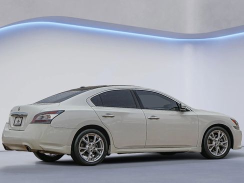 Used 2014 Nissan Maxima 3.5 SV w/ Premium Package image 11
