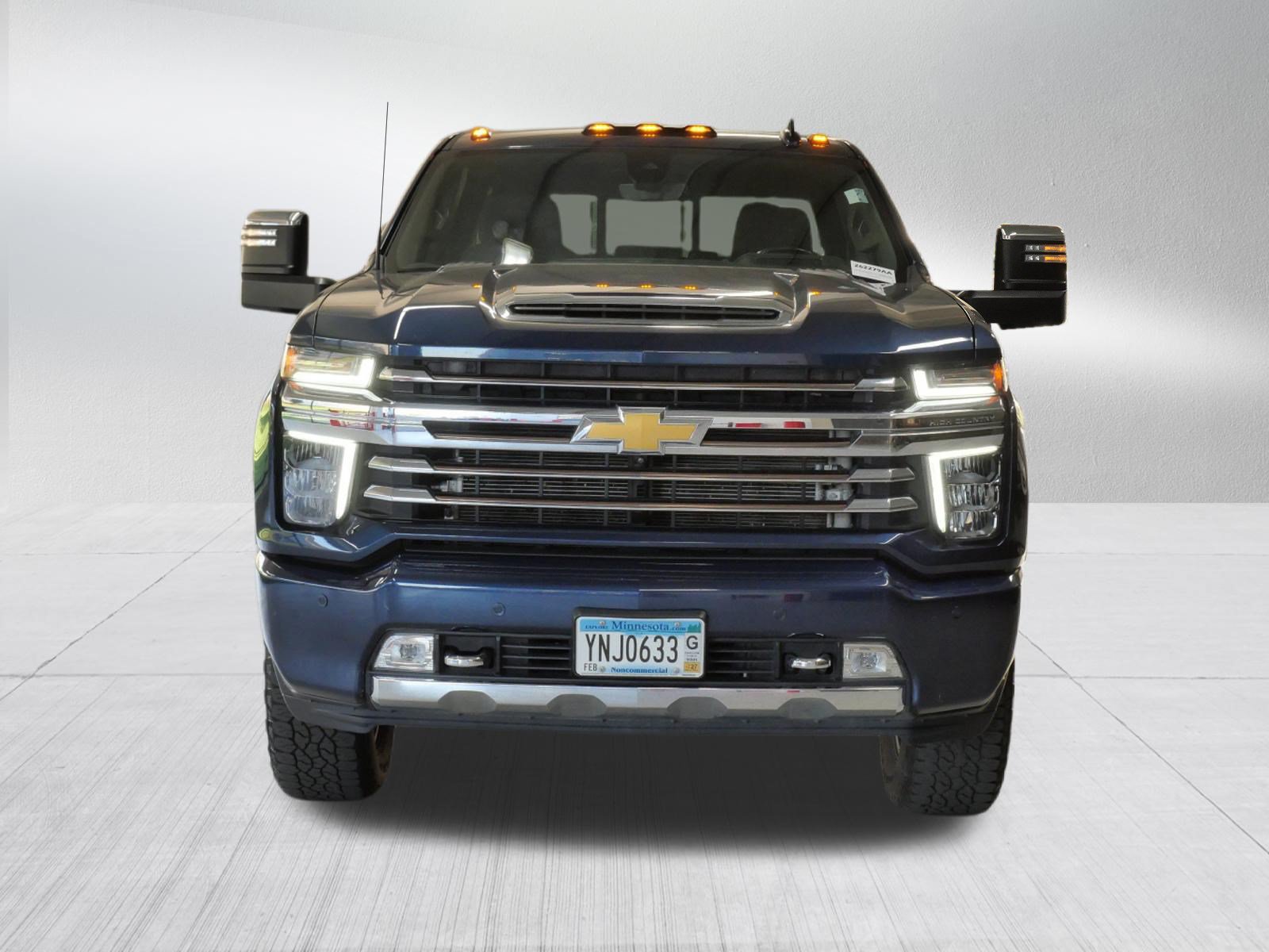 Used 2022 Chevrolet Silverado 3500 High Country w/ Z71 Off-Road Package AWD/4WD image 2
