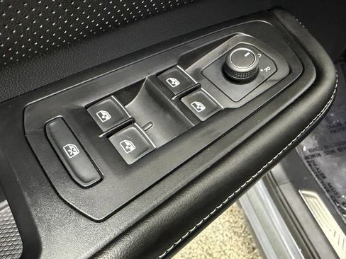 Used 2024 Volkswagen Atlas Cross Sport SEL R-Line AWD/4WD image 13