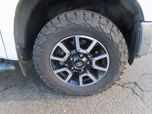 Used 2018 Toyota Tundra SR5 image 10