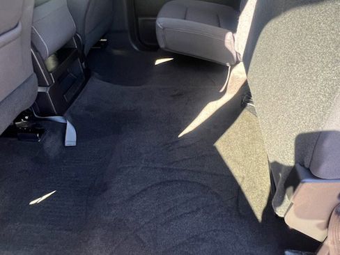 Used 2018 Chevrolet Silverado 1500 LT w/ All Star Edition image 10