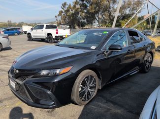 Certified 2022 Toyota Camry SE video 1