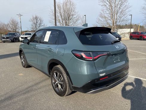Used 2023 Honda HR-V EX-L image 6