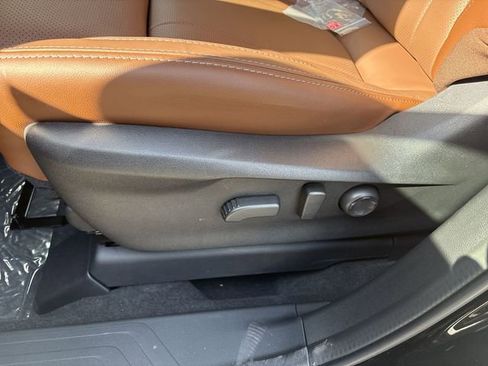New 2026 Subaru Ascent Touring AWD/4WD image 12
