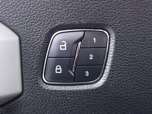 Used 2017 Ford F150 Lariat w/ Equipment Group 501A Mid image 42