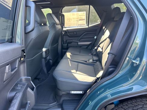 New 2026 Toyota 4Runner TRD Off-Road Premium AWD/4WD image 27