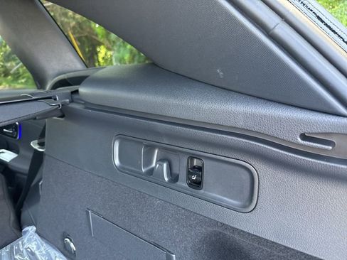 New 2025 Mercedes-Benz GLC 300 4MATIC image 30