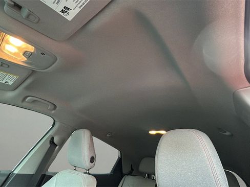 Used 2020 Chevrolet Bolt LT image 17