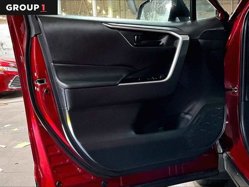 Used 2023 Toyota RAV4 LE AWD/4WD image 22