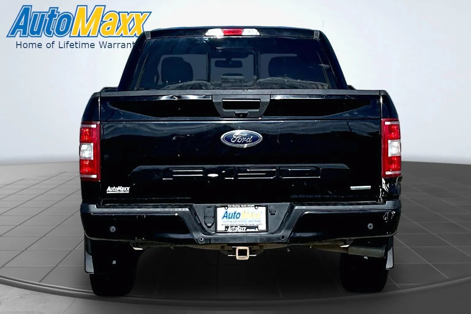 Used 2018 Ford F150 XLT w/ Equipment Group 302A Luxury AWD/4WD image 5