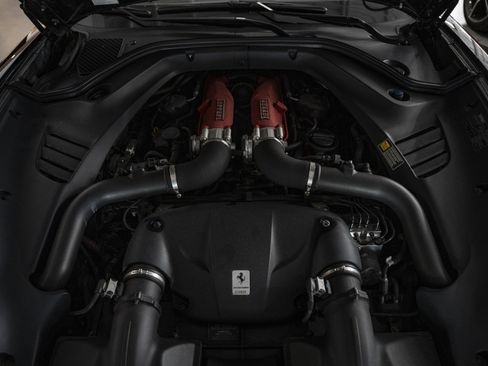 Used 2015 Ferrari California T image 44