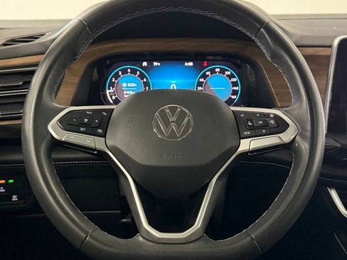 Used 2024 Volkswagen Atlas SE FWD image 15