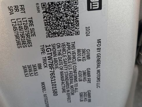 Used 2025 GMC Savana 2500 Extended w/ Driver Convenience Package image 13