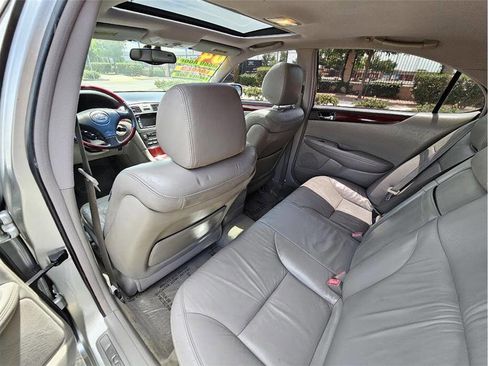Used 2004 Lexus ES 330 FWD image 20