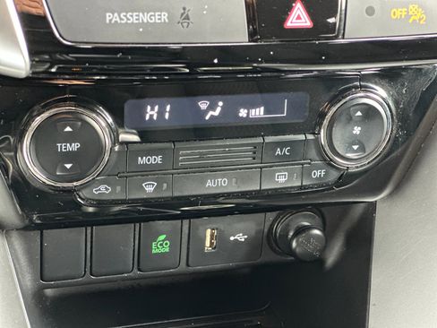 Used 2018 Mitsubishi Eclipse Cross ES image 19