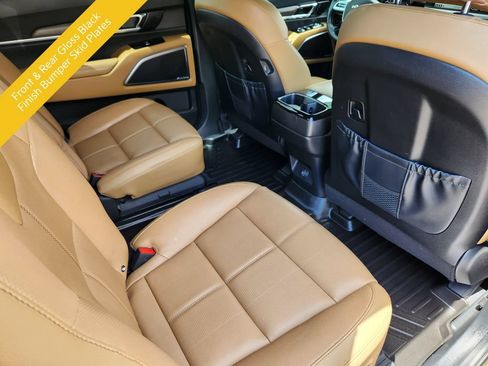 Certified 2022 Kia Telluride SX w/ Nightfall Edition Package AWD/4WD image 21