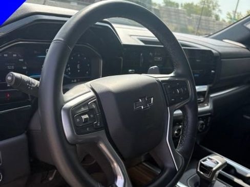 Used 2025 Chevrolet Silverado 1500 LT Trail Boss w/ Convenience Package II AWD/4WD image 17