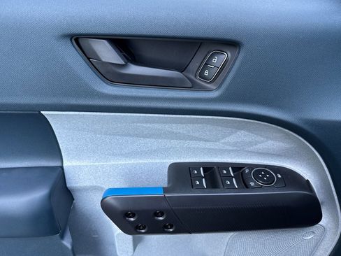 New 2025 Ford Maverick XLT w/ XLT Luxury Package image 9