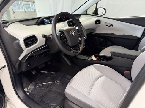 Used 2021 Toyota Prius Prime LE image 9