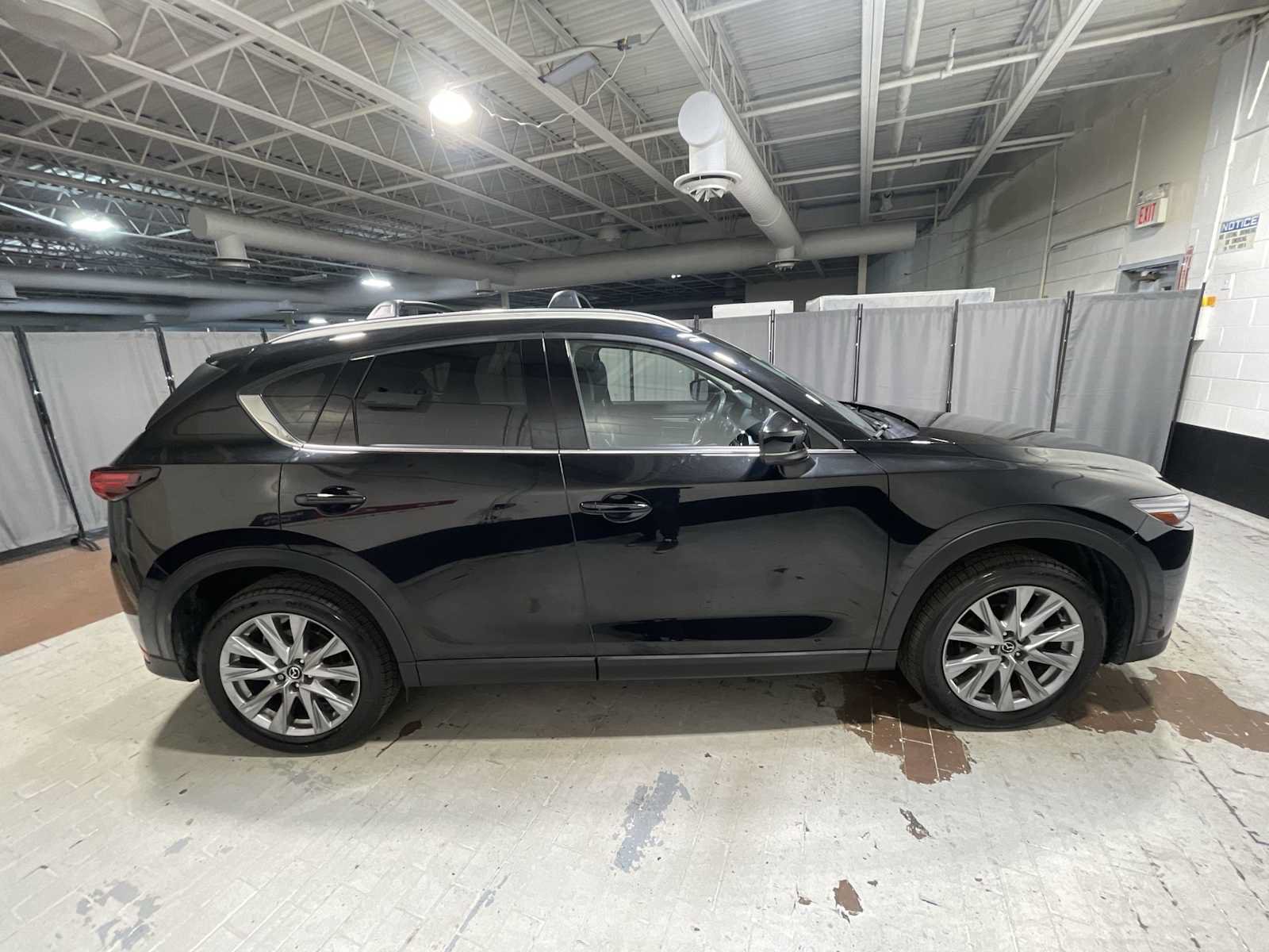 Used 2021 MAZDA CX-5 Grand Touring w/ GT Premium Package AWD/4WD image 27