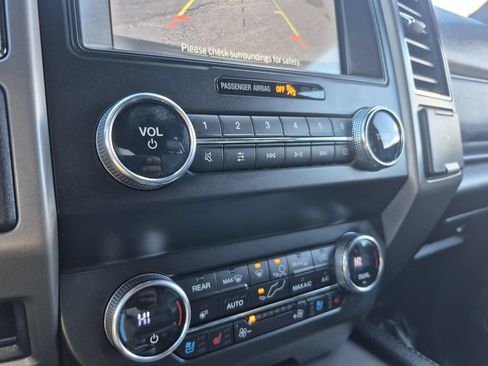 Used 2021 Ford Expedition XLT AWD/4WD image 26