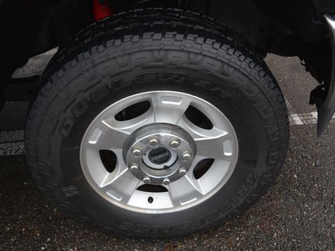 Used 2014 Ford F250 XLT w/ FX4 Off-Road Package image 9